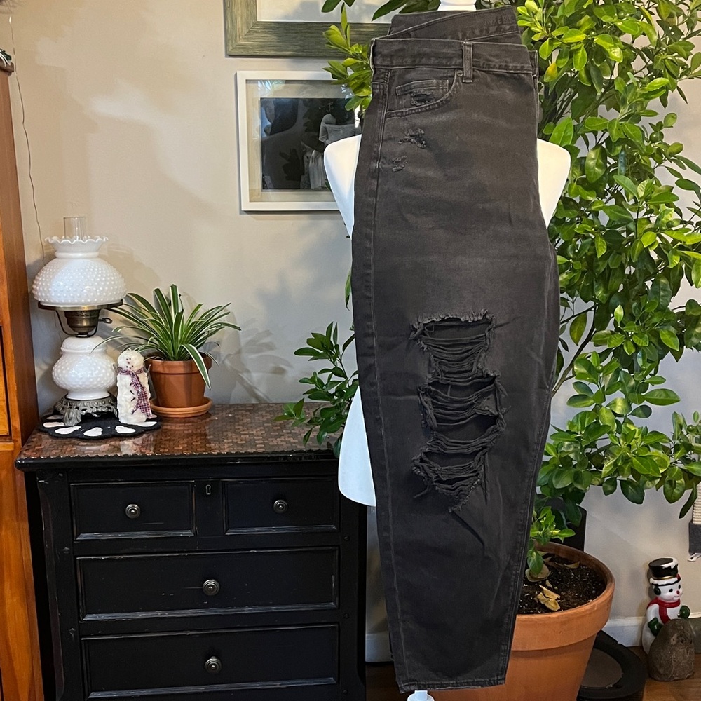 American Eagle Outfitters Women's Ripped Distressed Jeans